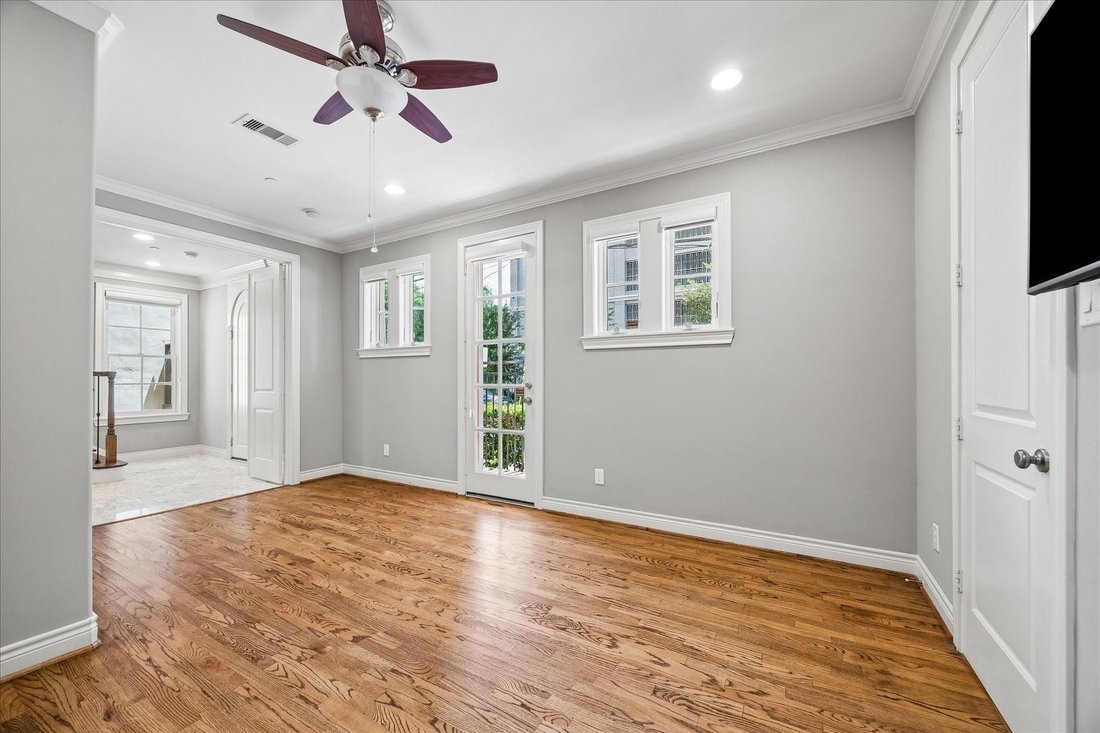 Townhouse in Houston, Texas, United States 5 - 18532774