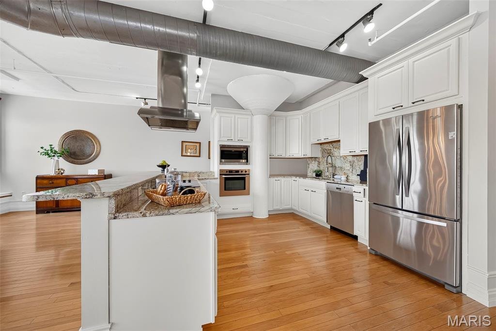 Condo in St. Louis, Missouri, United States 3 - 18532882
