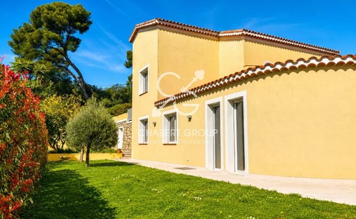 Villa in Mont Boron, Nice, Provence-Alpes-Côte d'Azur 1