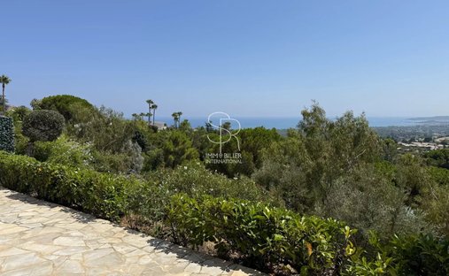 Apartment in Plans, Villeneuve-Loubet, France 1