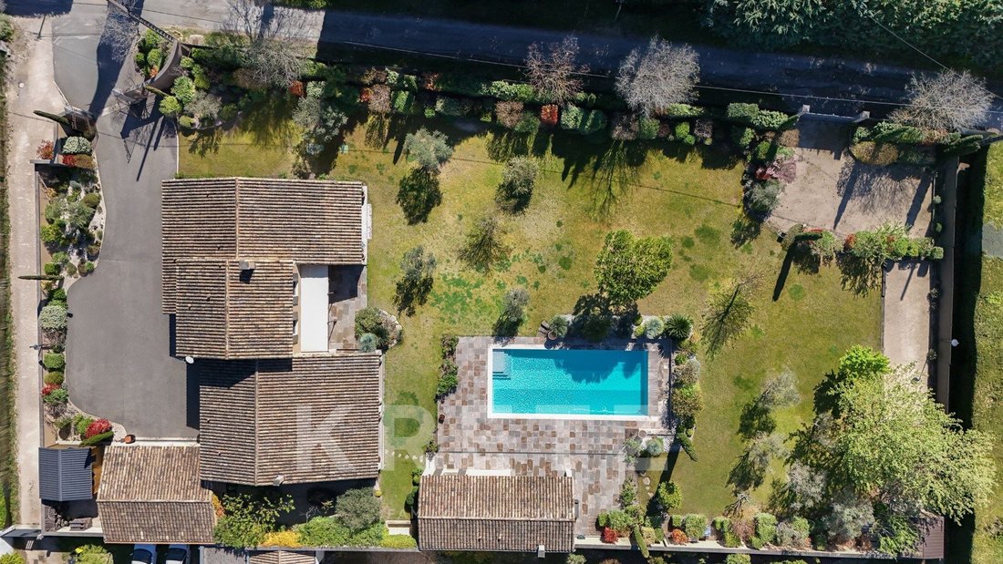 House in Saint-Rémy-de-Provence, Provence-Alpes-Côte d'Azur, France 2 - 18536832