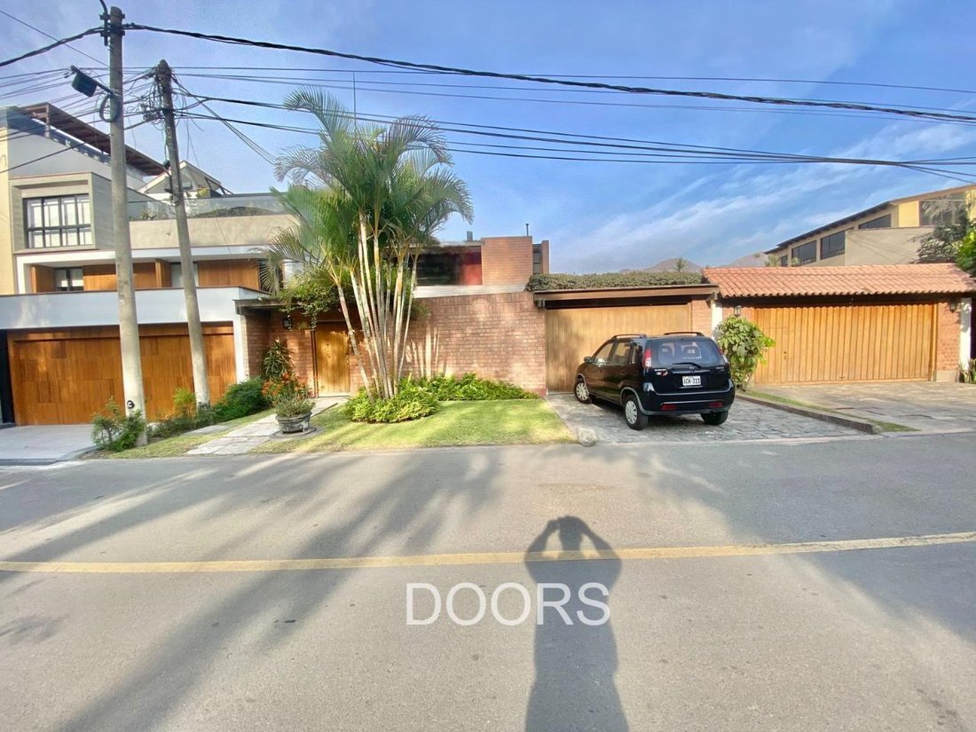 House in San Juan de Miraflores, Metropolitan Municipality of Lima, Peru 1 - 18536419