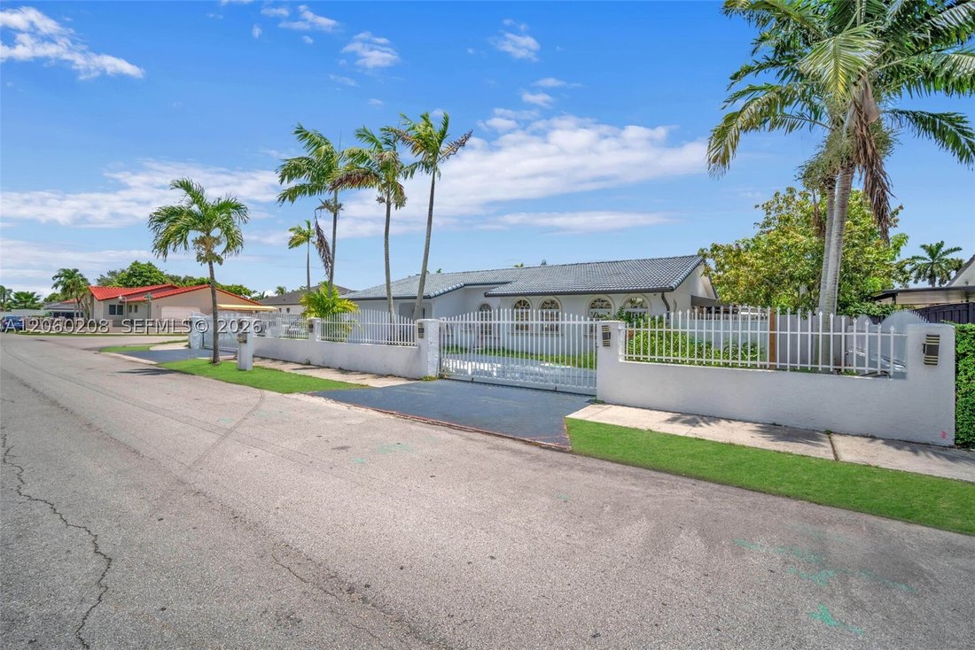House in Miami, Florida, United States 1 - 18534850