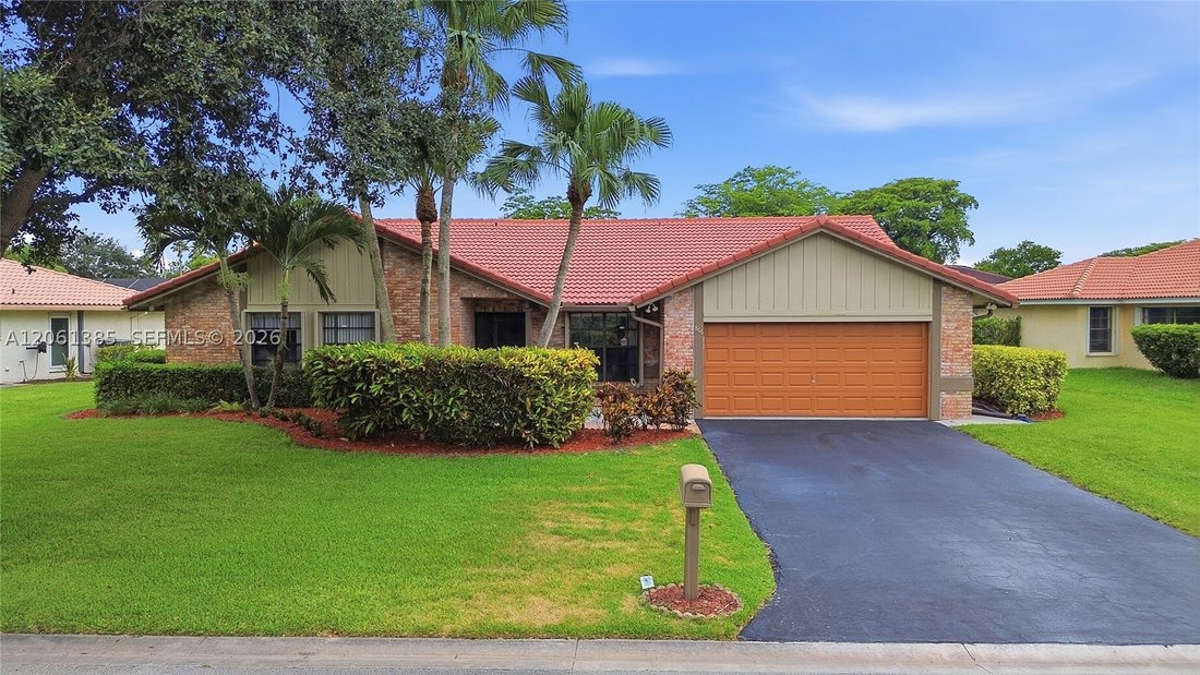 House in Coral Springs, Florida, United States 1 - 18534927