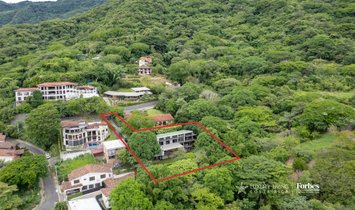 House in Cinco Esquinas, San José Province, Costa Rica 1