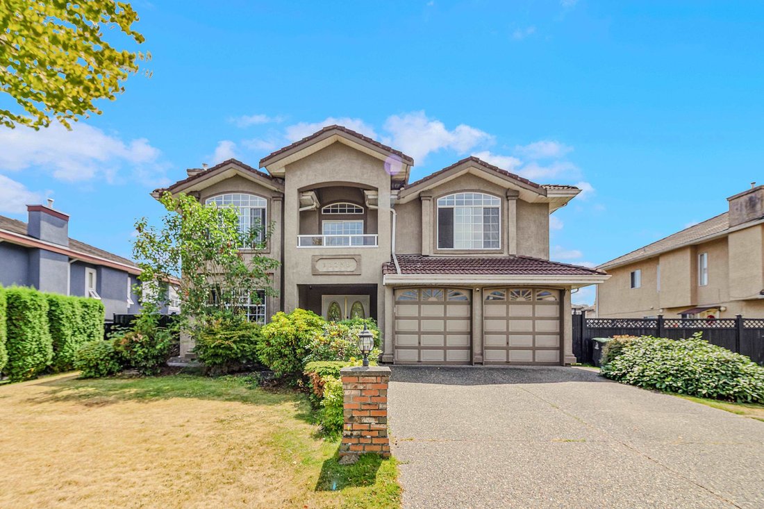 House in Surrey, British Columbia, Canada 1 - 18537150