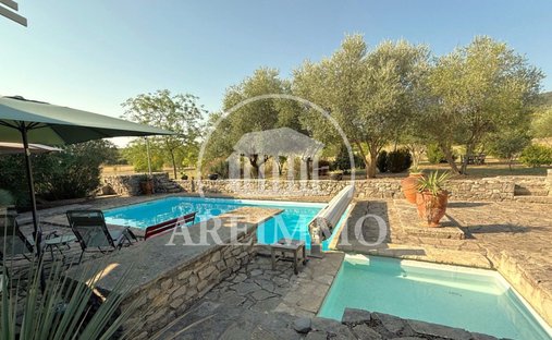 House in Saint-Hippolyte-du-Fort, Occitania, France 1