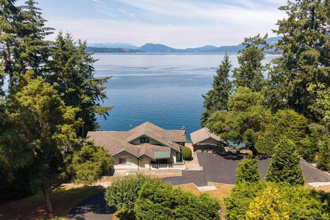 House in North Saanich, British Columbia, Canada 1 - 18537129