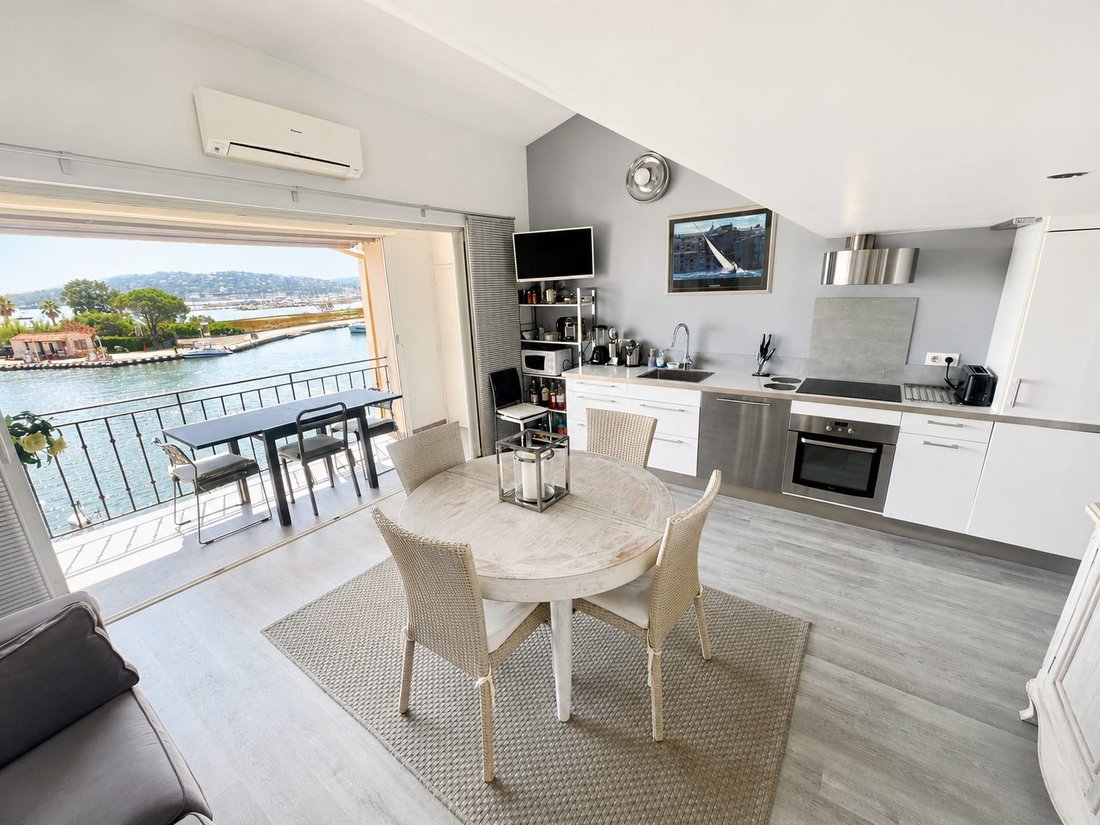 Apartment in Port Grimaud, Grimaud, Provence-Alpes-Côte d'Azur 2 - 18537381