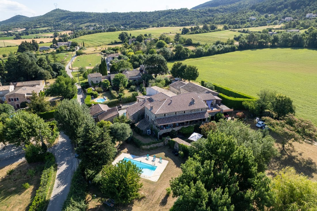 House in Saint-Vincent-de-Barres, Auvergne-Rhône-Alpes, France 1 - 18356521