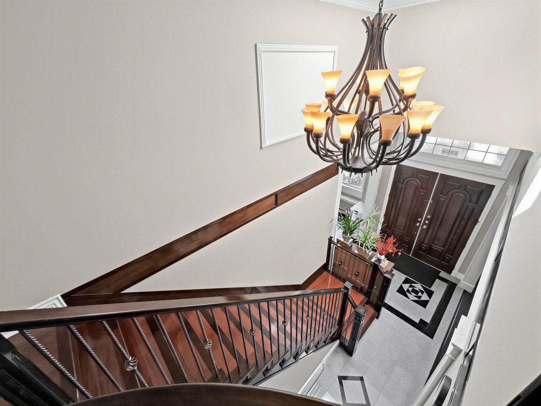 House in Surrey, British Columbia, Canada 4 - 18537149