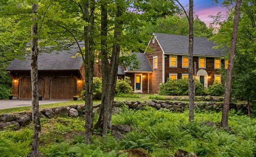 House in Hillsboro, New Hampshire, United States 1