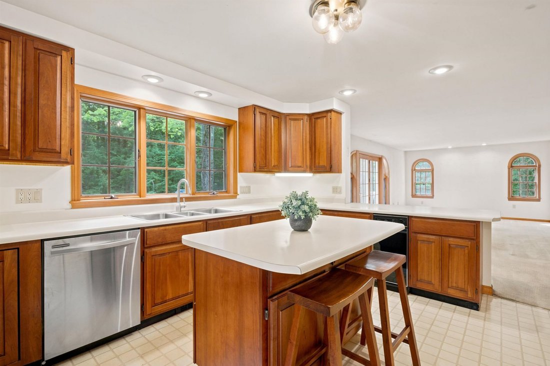 House in Hillsboro, New Hampshire, United States 4 - 18537037
