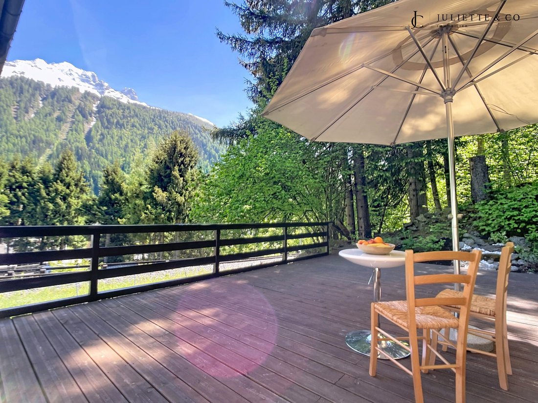 Chalet in Chamonix-Mont-Blanc, Auvergne-Rhône-Alpes, France 2 - 18021891