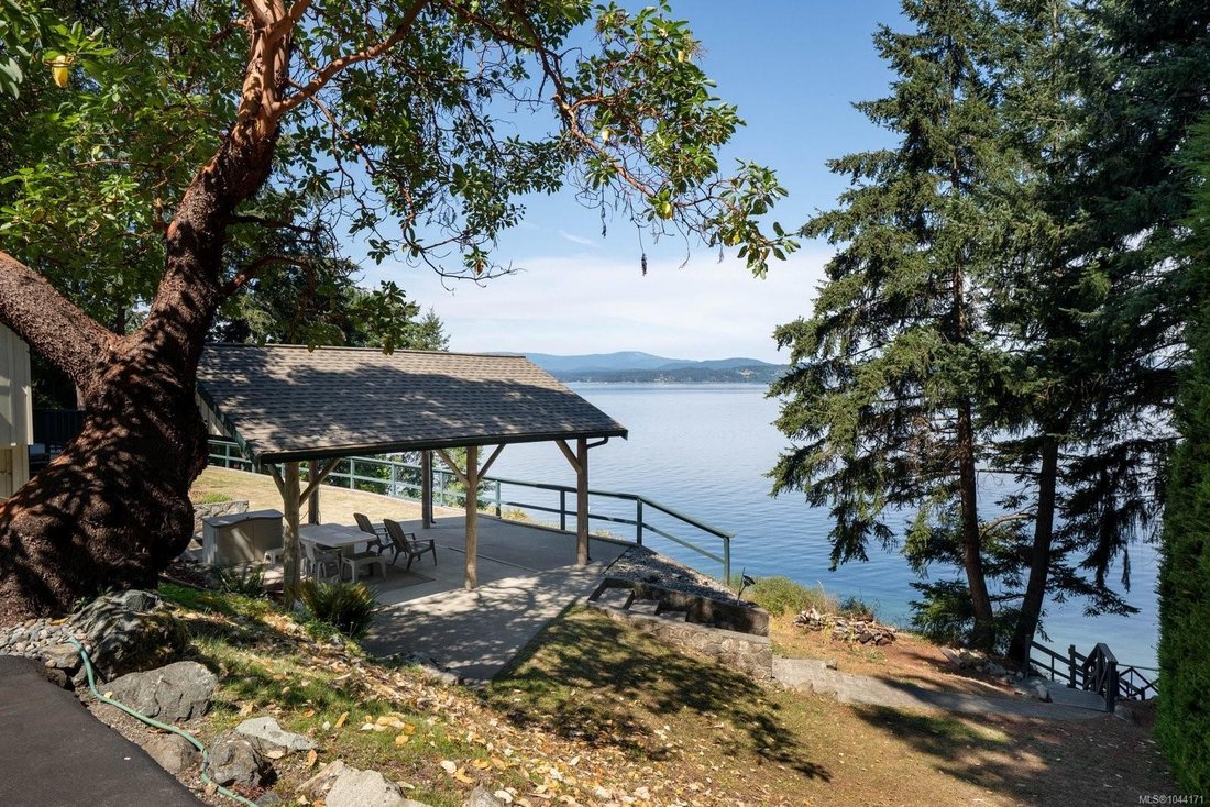 House in North Saanich, British Columbia, Canada 2 - 18537129