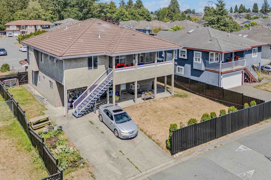 House in Surrey, British Columbia, Canada 3 - 18537150