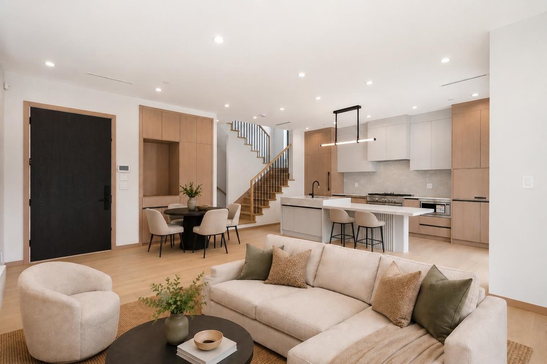 House in Vancouver, British Columbia, Canada 1 - 18537153