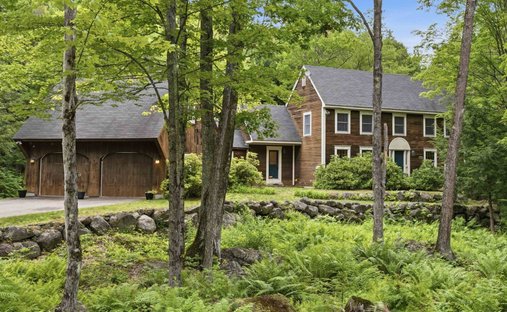 House in Hillsboro, New Hampshire, United States 1