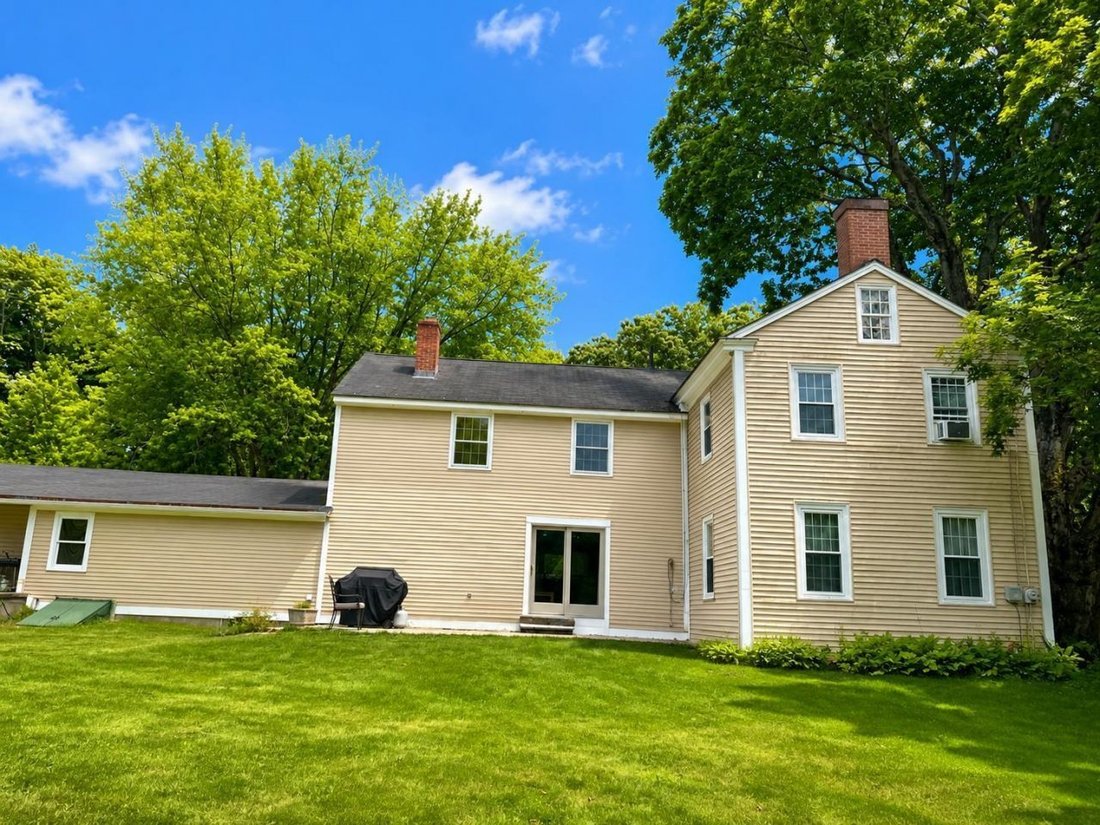 House in Concord, New Hampshire, United States 4 - 18537027