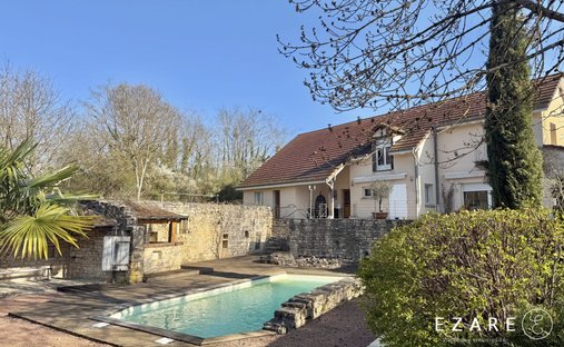 House in Centre Ville, Chagny, France 1