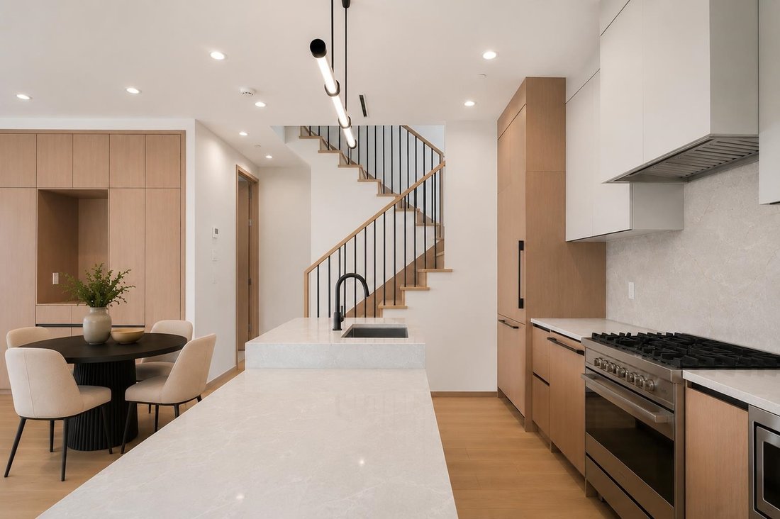 House in Vancouver, British Columbia, Canada 4 - 18537153