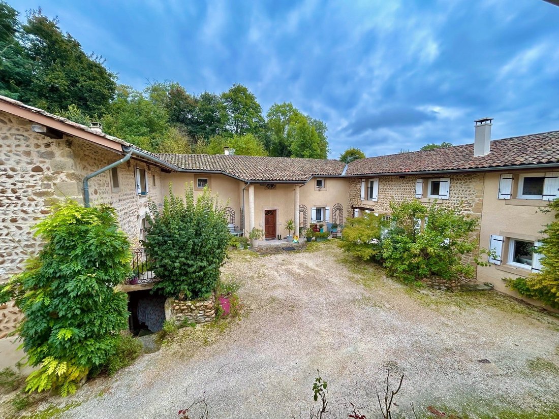 House in Beausemblant, Auvergne-Rhône-Alpes, France 1 - 17955483