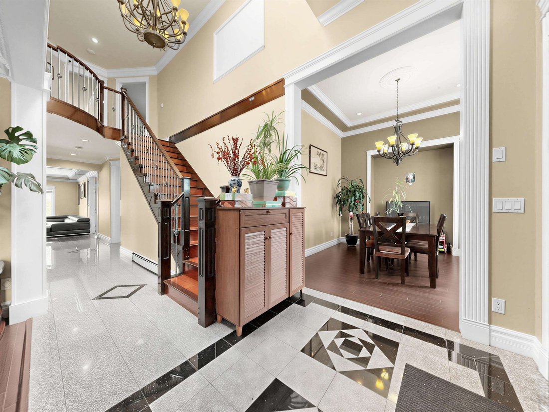 House in Surrey, British Columbia, Canada 3 - 18537149