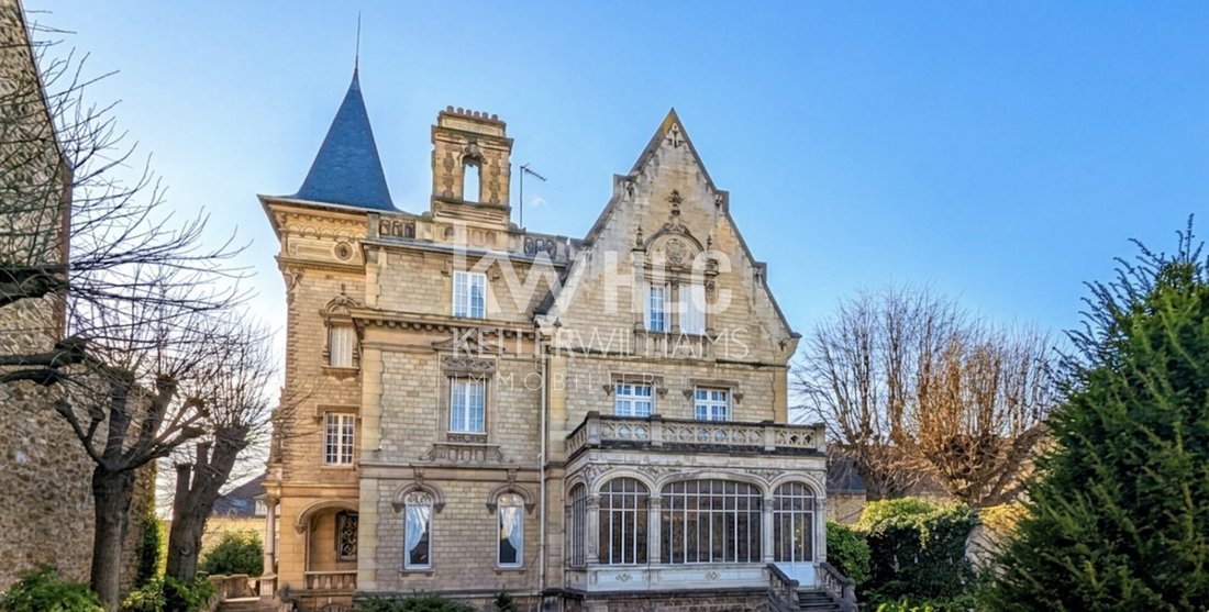 House in Compiegne, Hauts-de-France, France 4 - 17912744