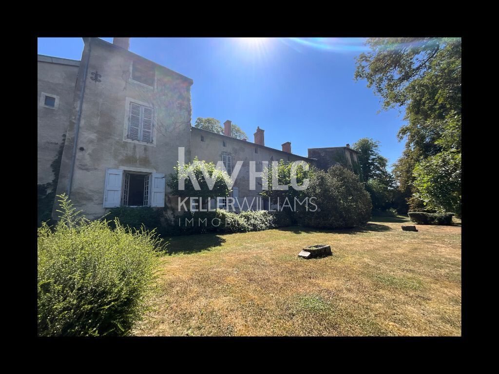 House in Chambeon, Auvergne-Rhône-Alpes, France 2 - 17912742