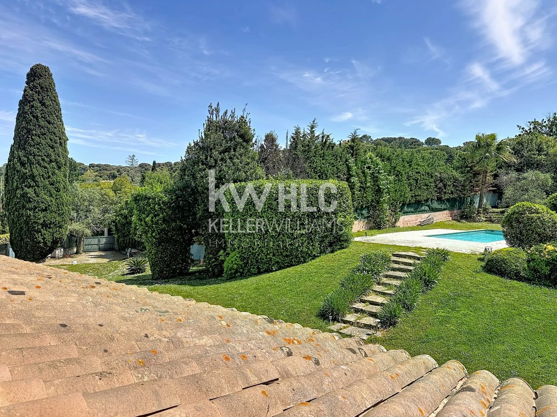 Villa in Les Cougoulins-Rastines, Antibes, France 3 - 18386401