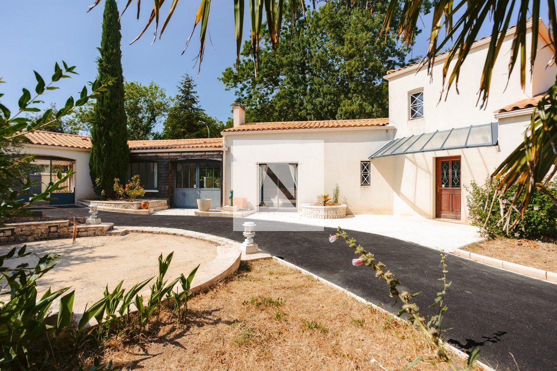 House in Bourg, Lagord, France 2 - 18537361