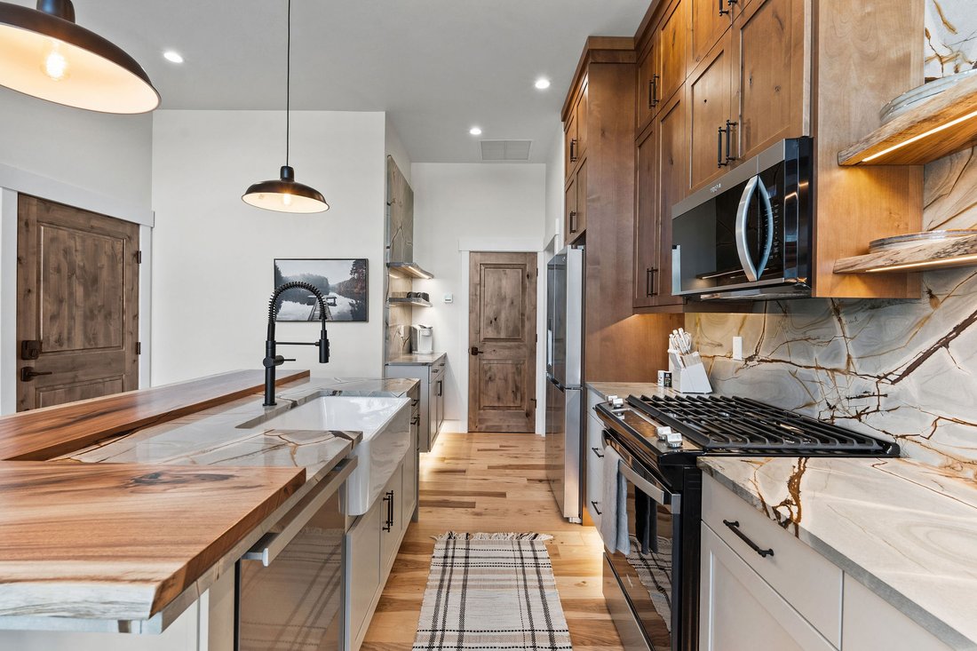 Condo in Whitefish, Montana, United States 5 - 18536903