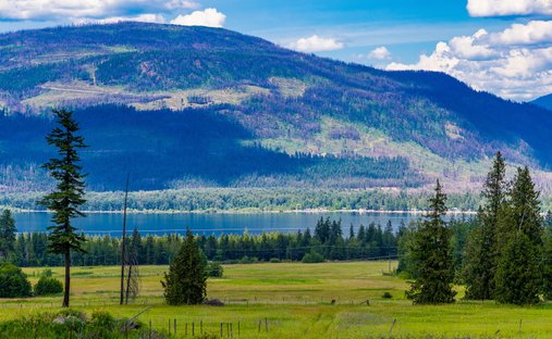 Land in Sorrento, British Columbia, Canada 1