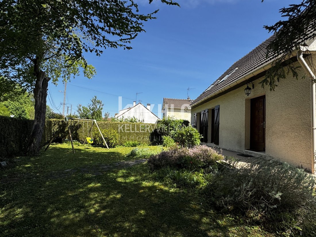 House in Osny, Ile-de-France, France 4 - 17913242