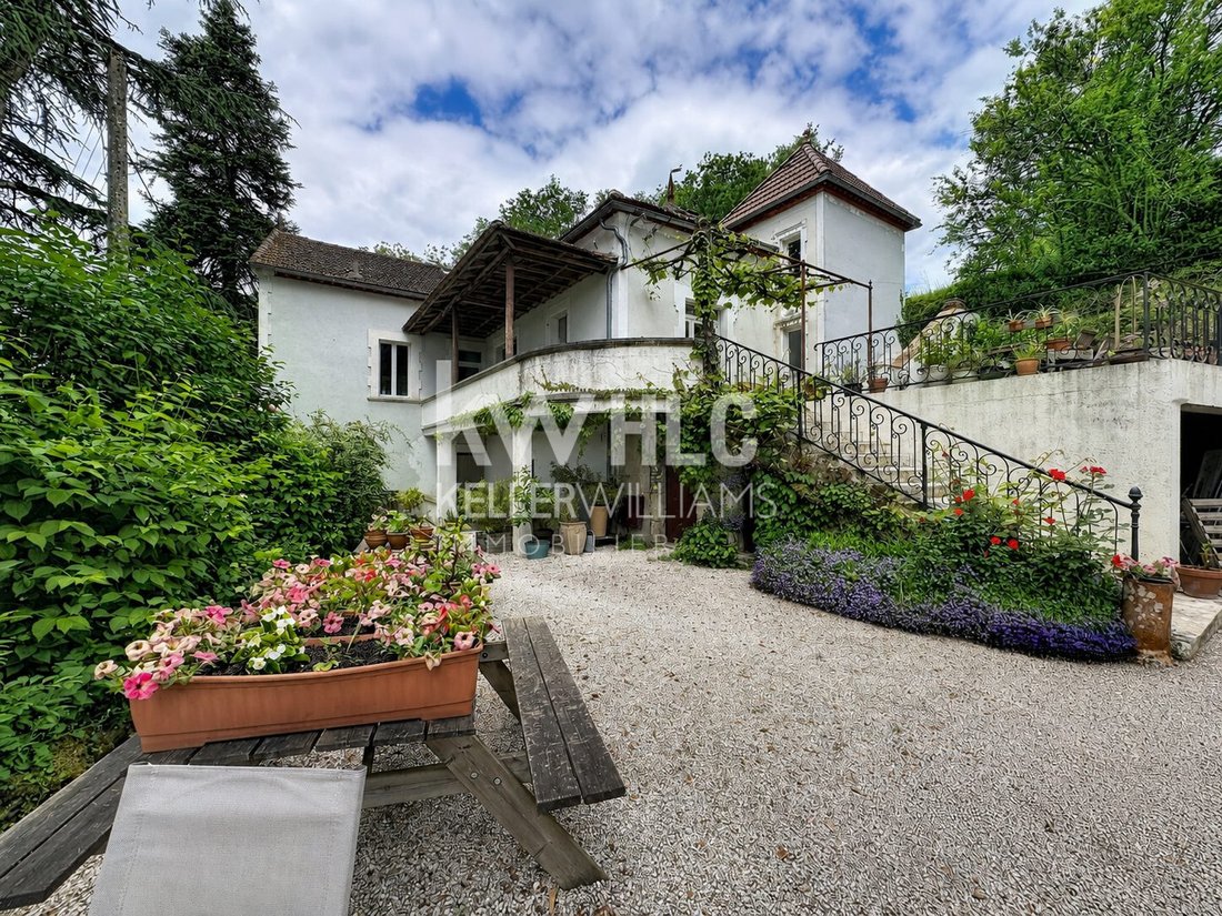 House in Luzech, Occitania, France 1 - 17913258