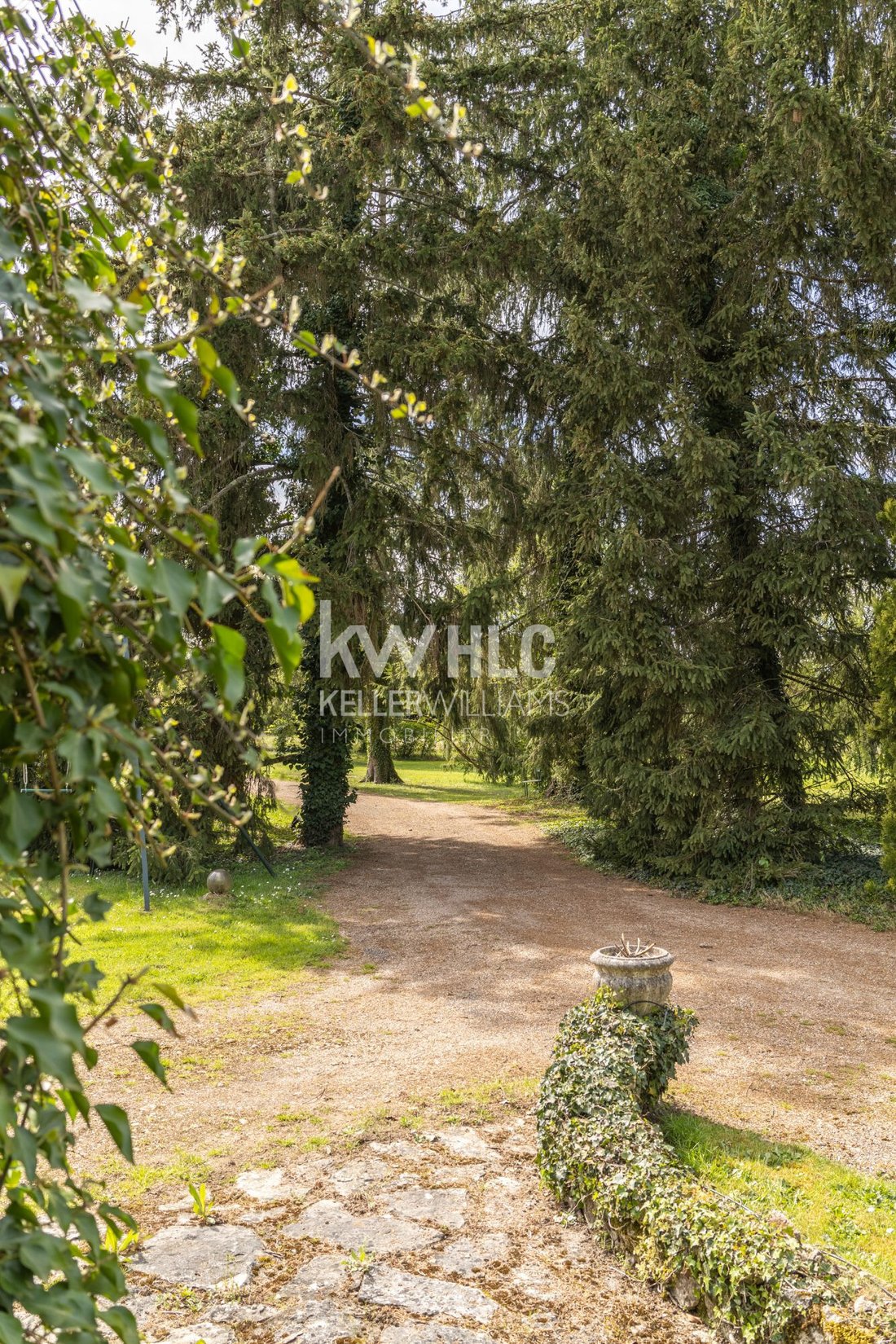 House in Trainou, Centre-Val de Loire, France 1 - 17913149