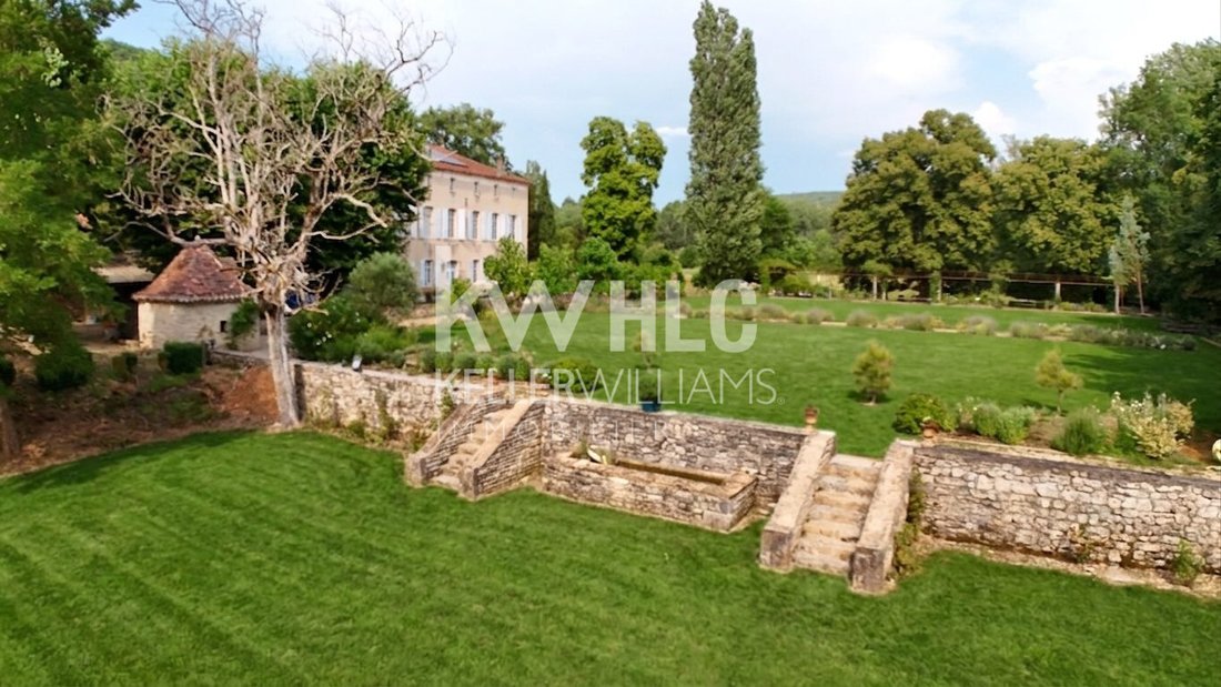 Country House in Prayssac, Occitania, France 3 - 18489627