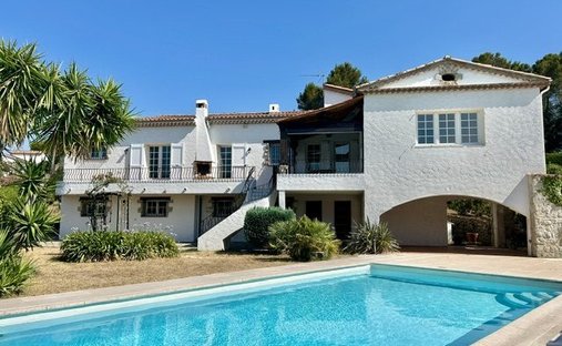 House in Nord, Peymeinade, France 1