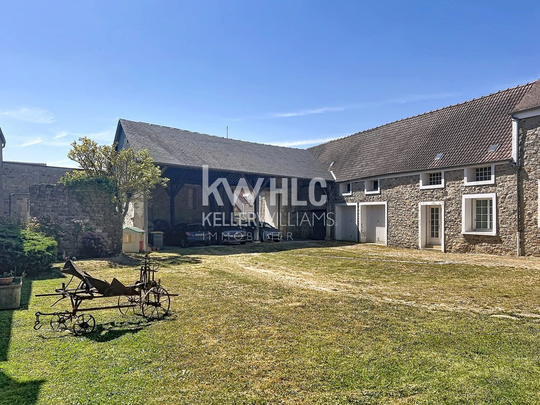Farm Ranch in Livilliers, Ile-de-France, France 2 - 18489599