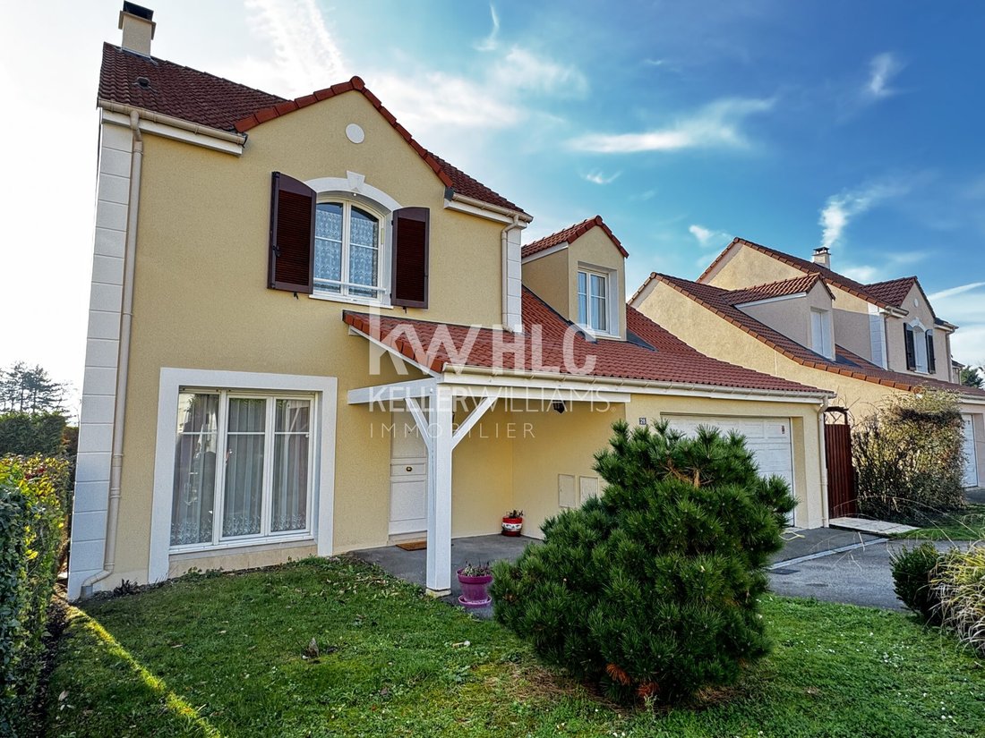 House in Osny, Ile-de-France, France 1 - 17912739