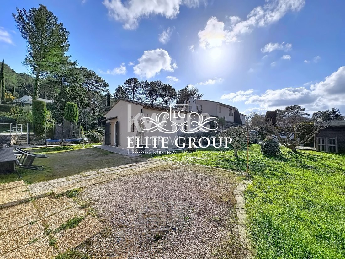 House in Mougins, Provence-Alpes-Côte d'Azur, France 2 - 17912954