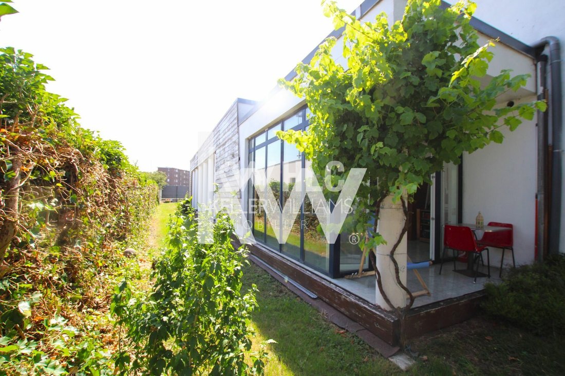 Villa in Roubaix, Hauts-de-France, France 4 - 17912684