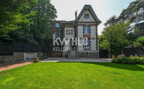 House in Le Centre, Meudon, France 1