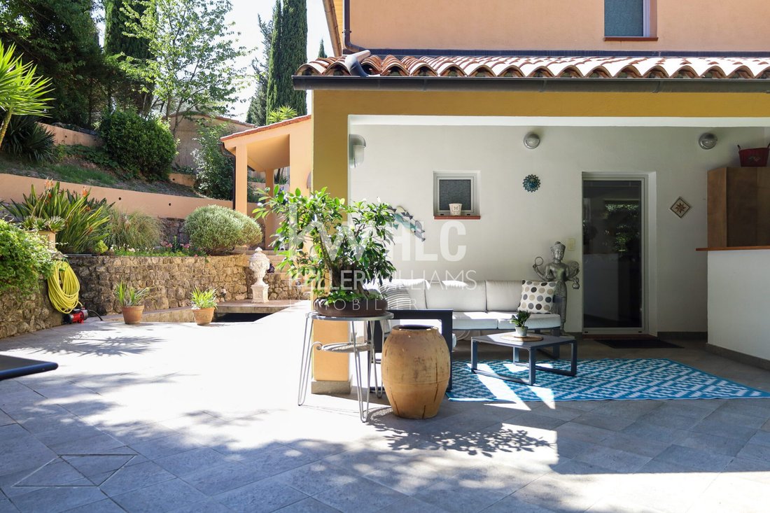 Villa in Castellar, Provence-Alpes-Côte d'Azur, France 3 - 18386427