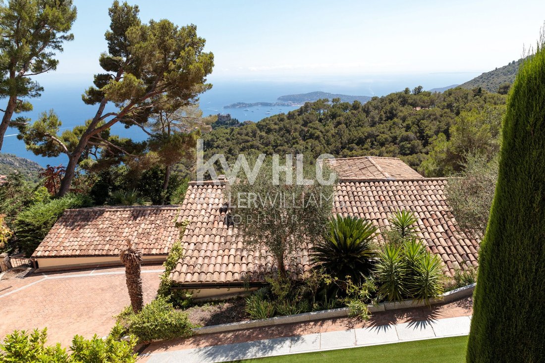 Villa in Èze, Provence-Alpes-Côte d'Azur, France 1 - 17912783