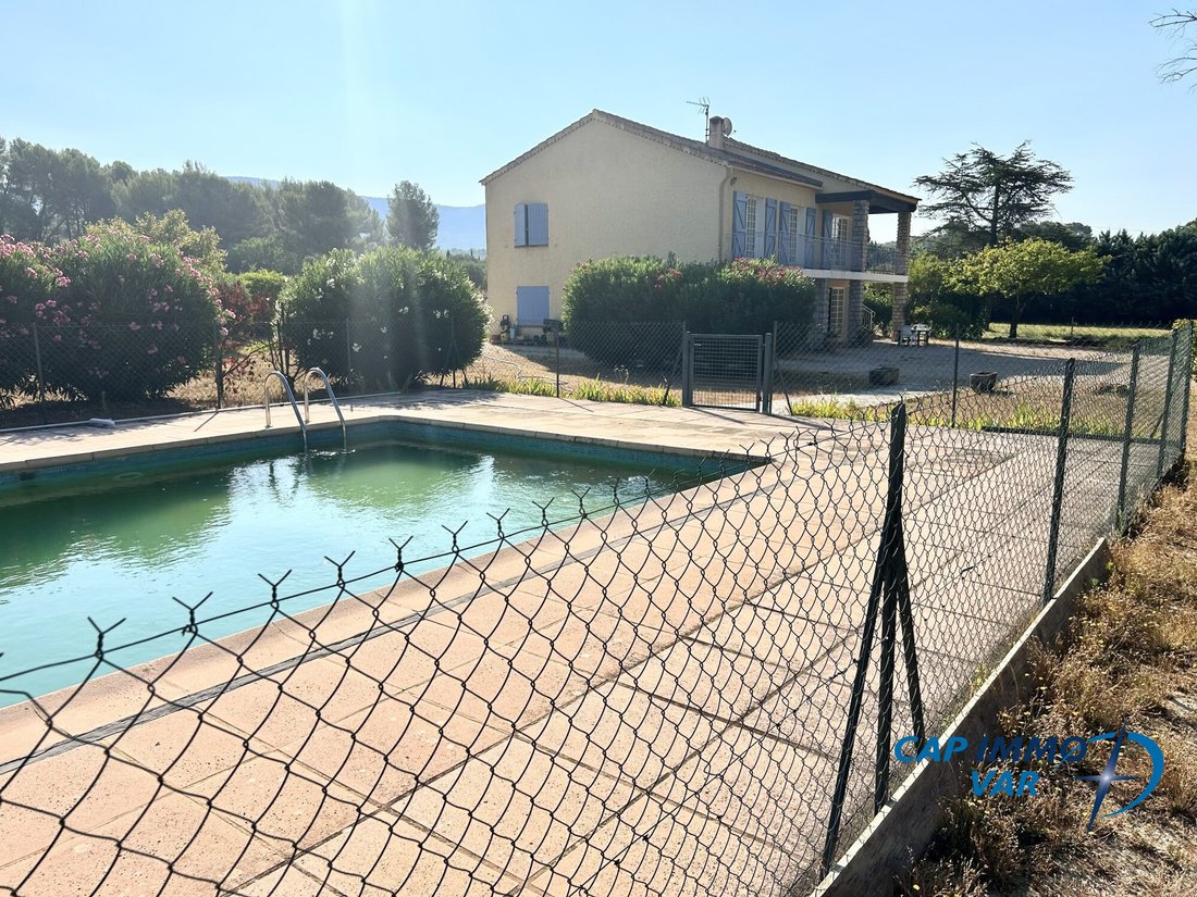 House in Centre Ville, Le Beausset, France 2 - 18465386