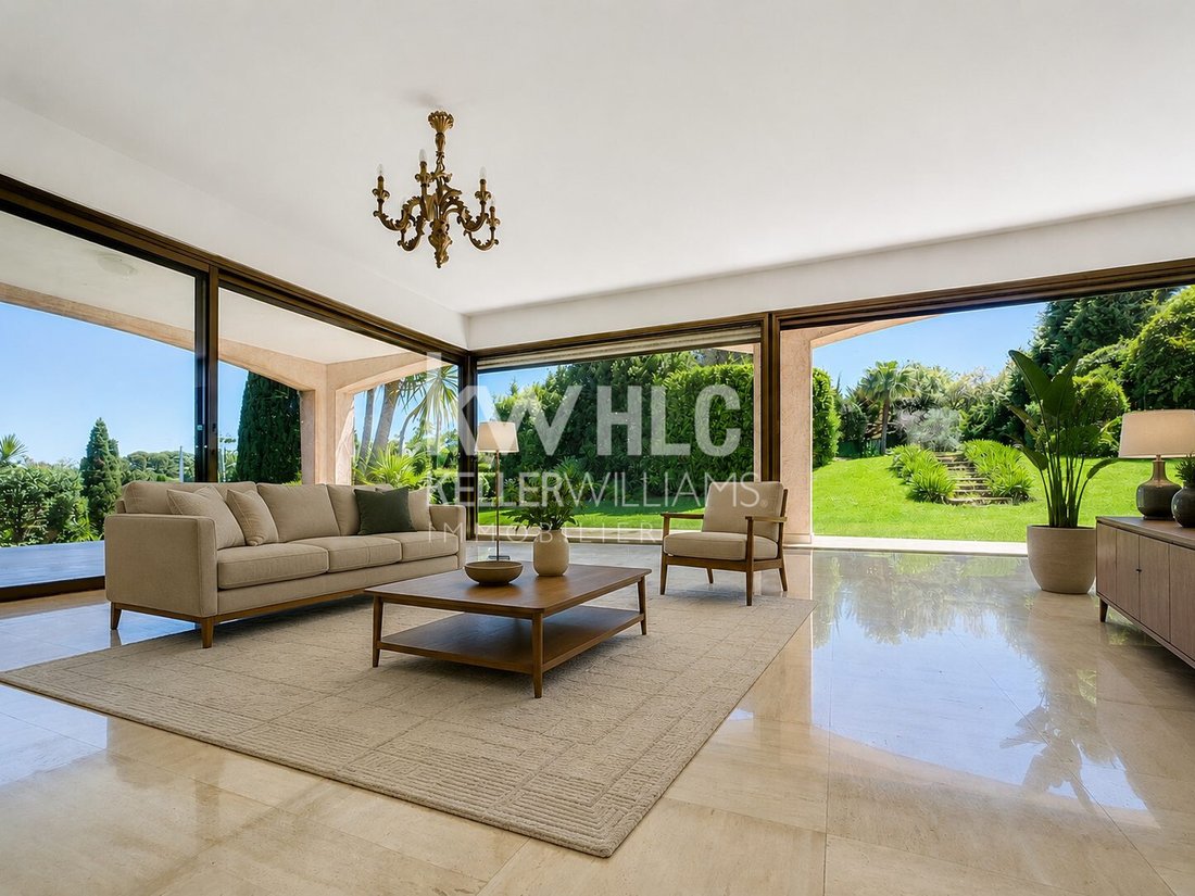 Villa in Les Cougoulins-Rastines, Antibes, France 1 - 18386401