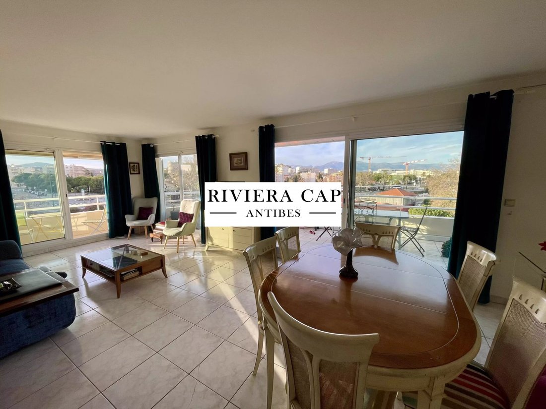 Apartment in Les Cougoulins-Rastines, Antibes, France 2 - 17315256