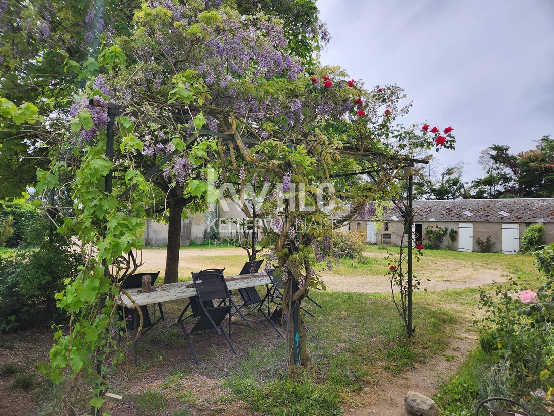 Farm Ranch in Ouvrouer-les-Champs, Centre-Val de Loire, France 1 - 17913262