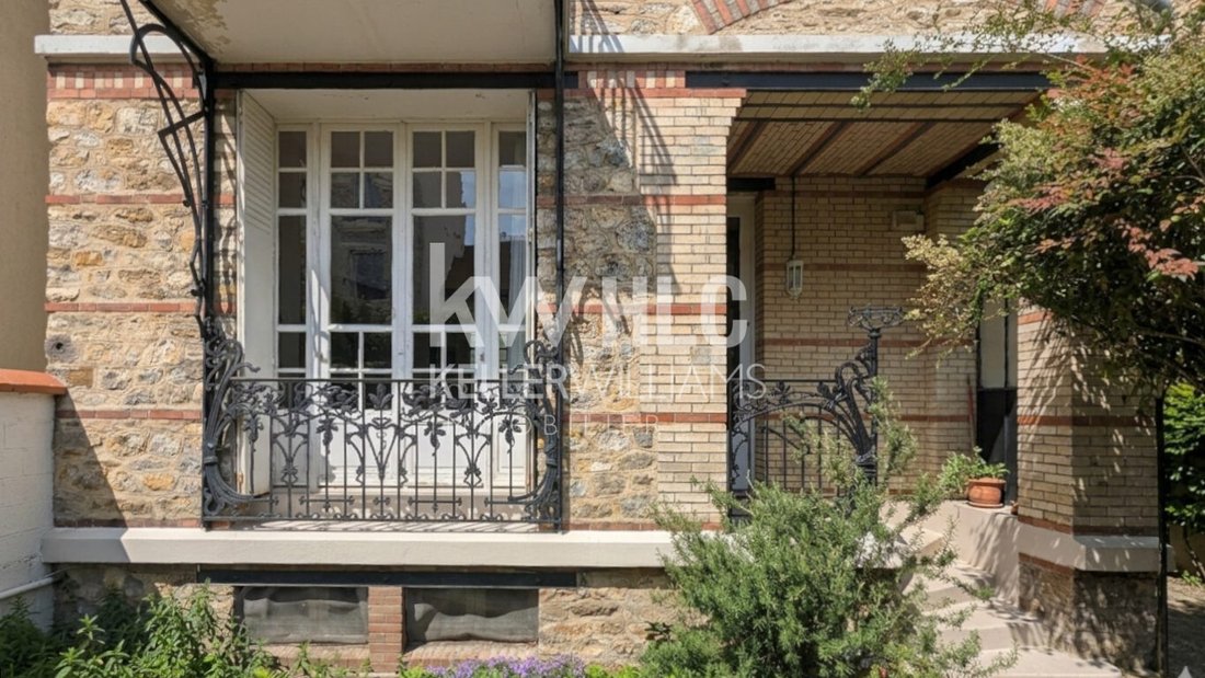 House in Centre Ville-Commerce, Enghien-les-Bains, France 2 - 18385856
